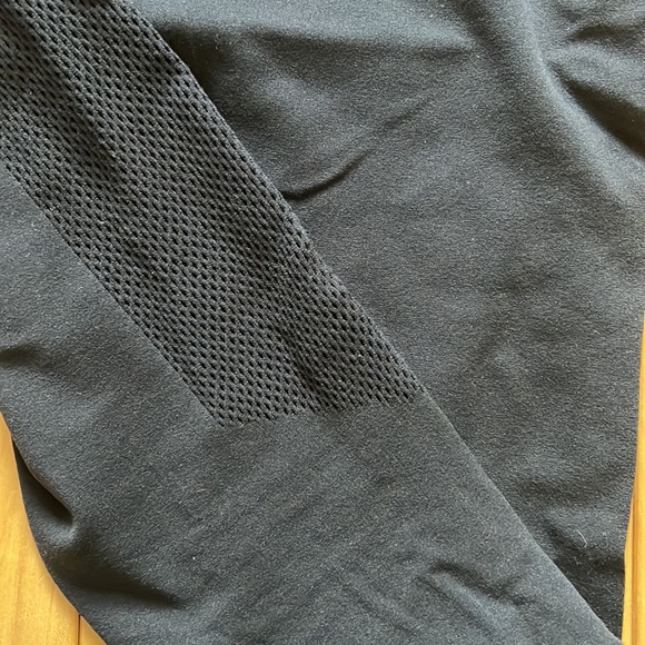 Lulu Crops - Picture 3 of 5